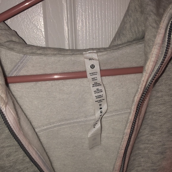 Lululemon Scuba Cropped - Picture 4 of 4